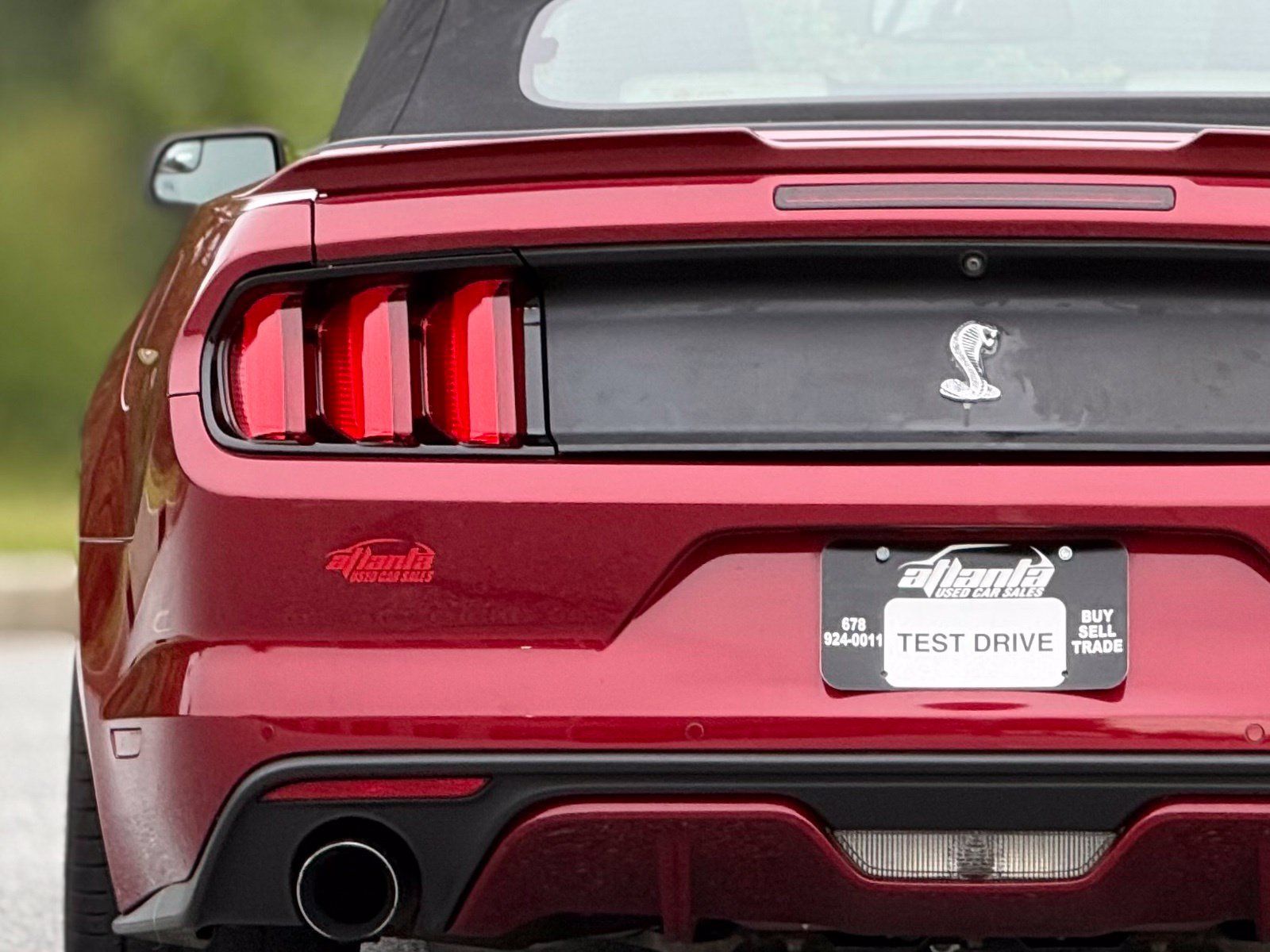 Used 2017 Ford Mustang Premium RWD image 16
