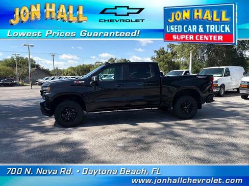 Used 2021 Chevrolet Silverado 1500 LT Trail Boss w/ LT Trail Boss Premium Package AWD/4WD image 4