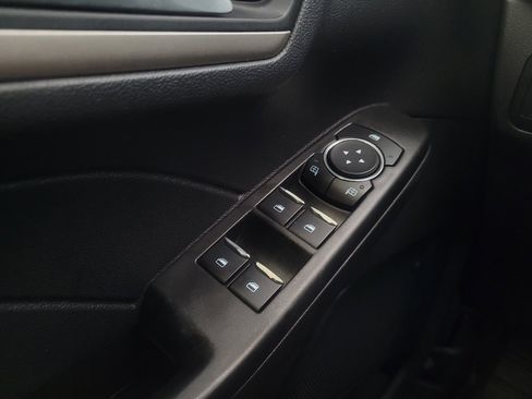 Used 2021 Ford Escape SE w/ SE Sport Appearance Package FWD image 27