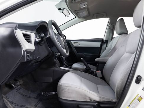Used 2015 Toyota Corolla LE image 15