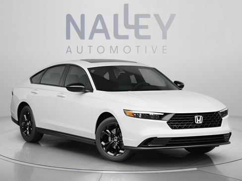 Certified 2025 Honda Accord SE image 6