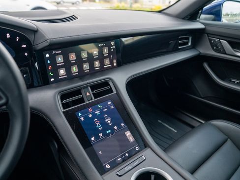 Certified 2025 Porsche Taycan image 16