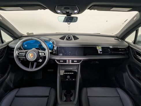 New 2026 Porsche Macan Electric RWD image 21