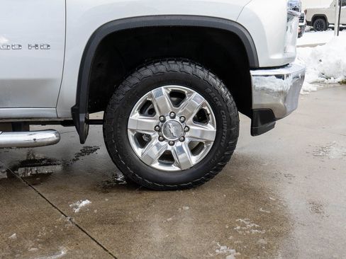 Used 2020 Chevrolet Silverado 3500 LTZ w/ LTZ Premium Package image 38