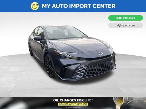 Used 2026 Toyota Camry XSE FWD image 1