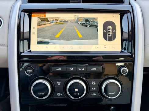 Used 2019 Land Rover Discovery HSE AWD/4WD image 32