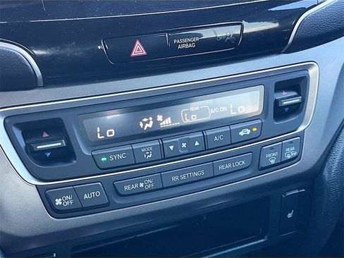 Used 2022 Honda Pilot Sport image 15