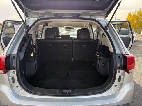 Used 2020 Mitsubishi Outlander SEL image 13