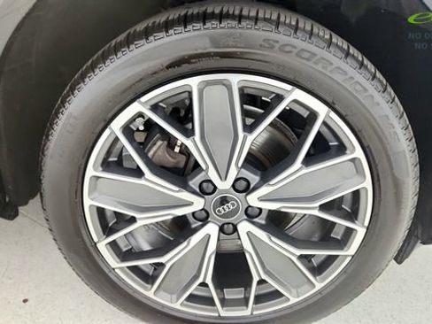 Used 2025 Audi Q5 Premium Plus w/ Premium Plus AWD/4WD image 74