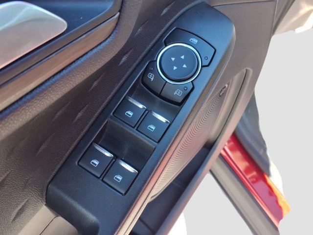 Used 2020 Ford Escape Titanium AWD/4WD image 24