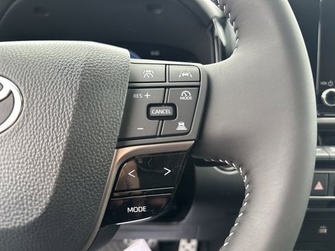 New 2025 Toyota Corolla Premium Plus image 24