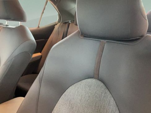 Used 2019 Toyota Camry LE FWD image 24