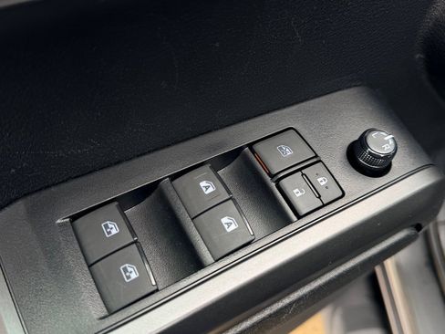 Used 2023 Toyota Tacoma TRD Sport image 11