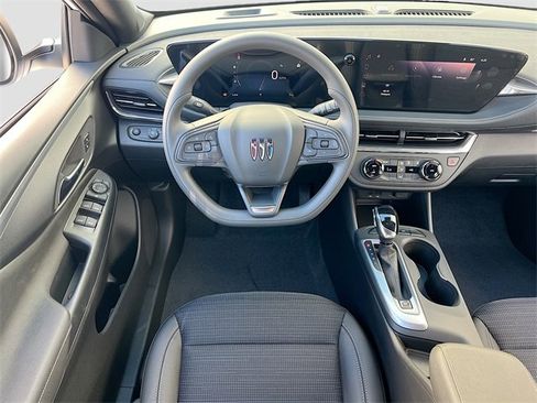 New 2026 Buick Envista Preferred image 16