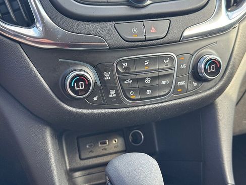 Used 2024 Chevrolet Equinox LT image 15