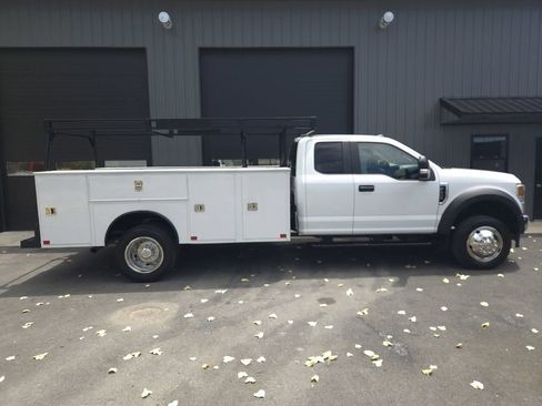 Used 2020 Ford F550 4x4 SuperCab Super Duty image 5