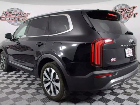 Used 2022 Kia Telluride EX w/ EX Premium Package image 5