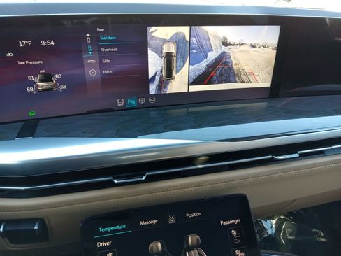 Used 2025 Cadillac Escalade IQ Sport 2 w/ LPO, ONYX Package image 17