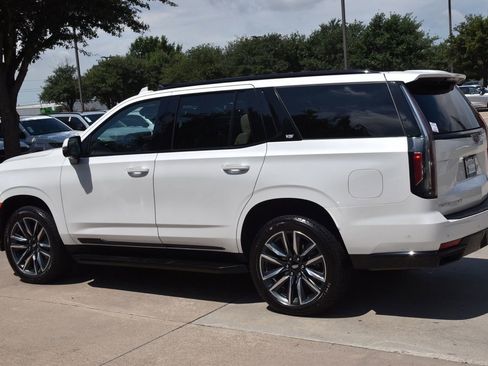 Used 2023 Cadillac Escalade Sport AWD/4WD image 11