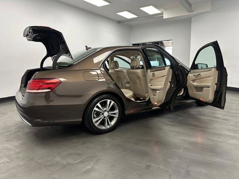 Used 2014 Mercedes-Benz E 350 4MATIC Sedan image 24