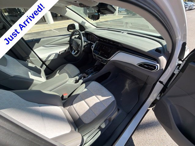 Used 2023 Chevrolet Bolt EUV Premier FWD image 22