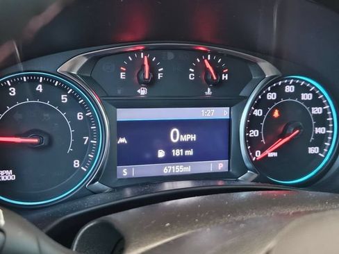 Used 2023 Chevrolet Equinox RS w/ RS Leather Package FWD image 8