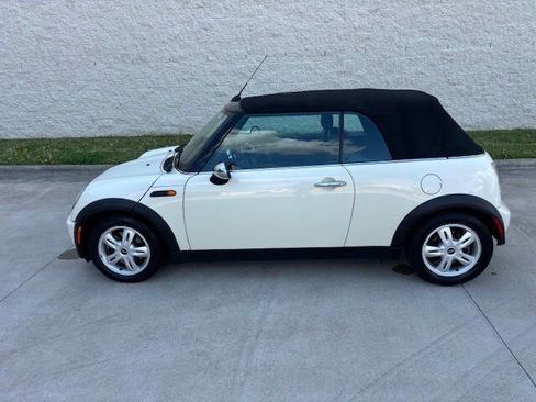 Used 2006 MINI Cooper Convertible image 19