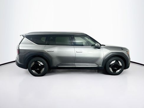 Used 2024 Kia EV9 Wind AWD/4WD image 10