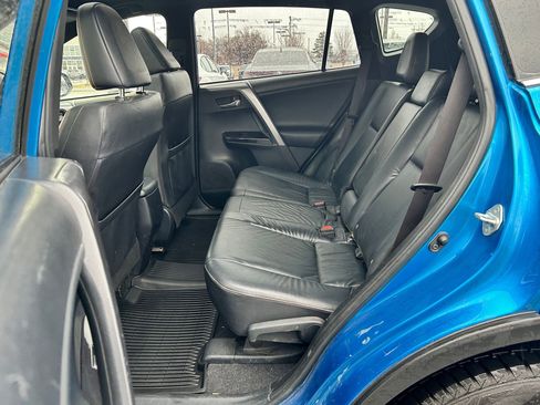 Used 2016 Toyota RAV4 SE image 24