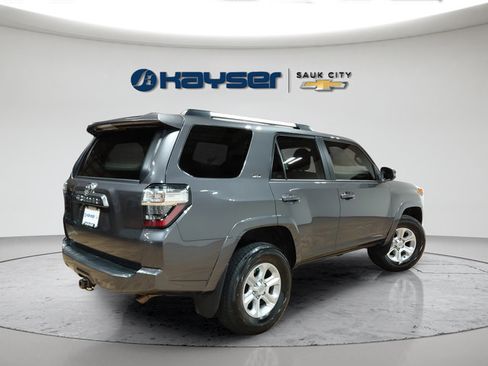 Used 2022 Toyota 4Runner SR5 Premium w/ Moonroof Package AWD/4WD image 7