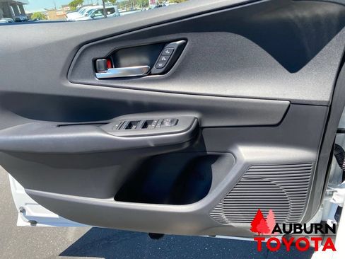New 2026 Toyota Prius Plug-In Hybrid FWD image 29
