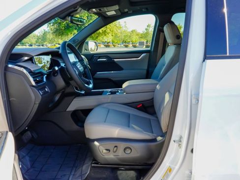 New 2026 GMC Acadia Elevation image 13