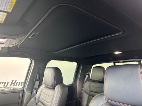 Used 2026 Nissan Frontier PRO-4X w/ Pro Premium Package image 5