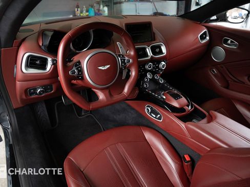 Used 2020 Aston Martin V8 Vantage Coupe image 20