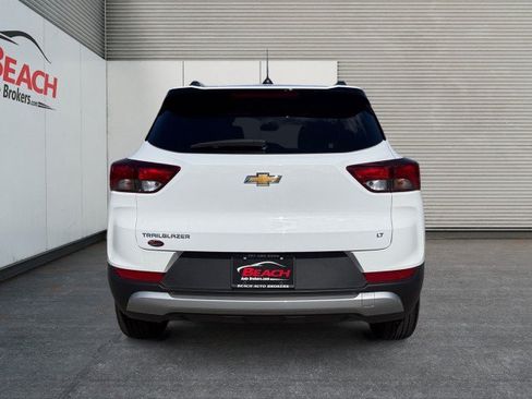 Used 2026 Chevrolet TrailBlazer LT FWD image 14