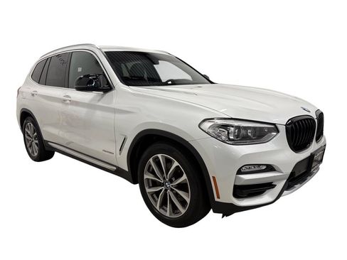 Used 2018 BMW X3 xDrive30i AWD/4WD image 3