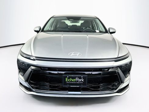 Used 2025 Hyundai Sonata SEL FWD image 2