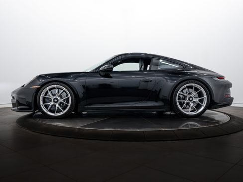 Certified 2023 Porsche 911 GT3 image 2