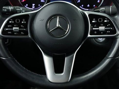 Used 2021 Mercedes-Benz GLC 300 image 13