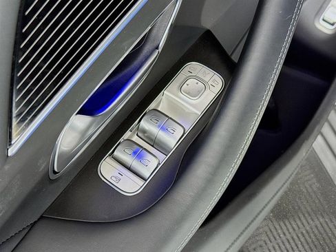 Used 2024 Mercedes-Benz Maybach GLS 600 4MATIC image 20