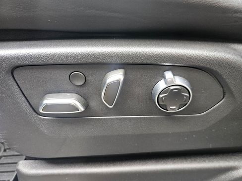Used 2025 Cadillac Escalade V AWD/4WD image 27