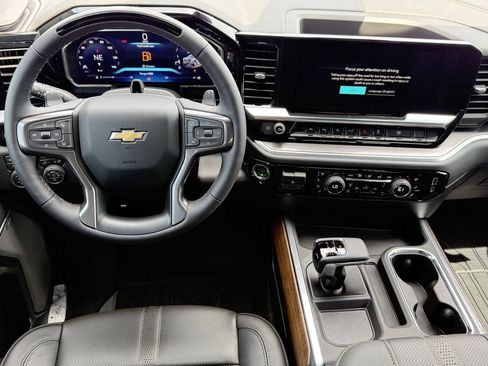 New 2026 Chevrolet Silverado 1500 High Country w/ Technology Package AWD/4WD image 11