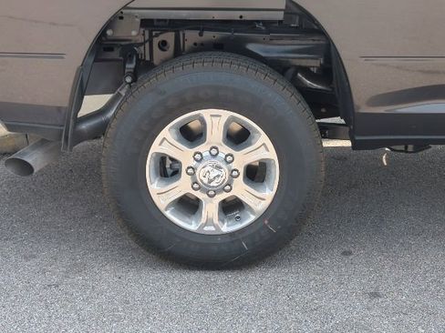 New 2026 RAM 2500 Big Horn AWD/4WD image 39