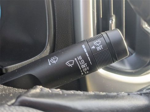 Used 2018 Chevrolet Colorado LT w/ Redline Special Edition image 21