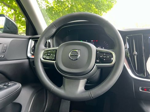 Certified 2024 Volvo S60 B5 Plus AWD/4WD image 25