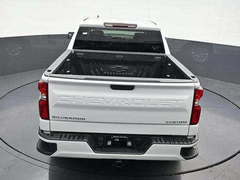 Used 2020 Chevrolet Silverado 1500 Custom w/ Custom Value Package RWD image 18