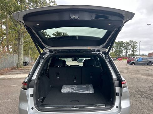 New 2025 Jeep Grand Cherokee Overland w/ Adv Protech Group III image 26