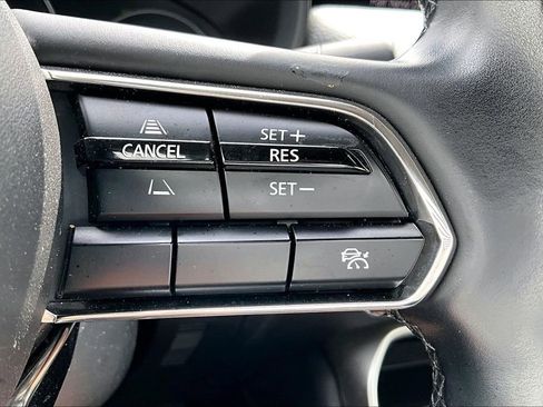 Used 2025 MAZDA CX-70 3.3 Turbo w/ Preferred Package AWD/4WD image 17