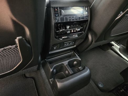 New 2026 Jeep Grand Cherokee L Limited w/ Limited Altitude Package RWD image 11