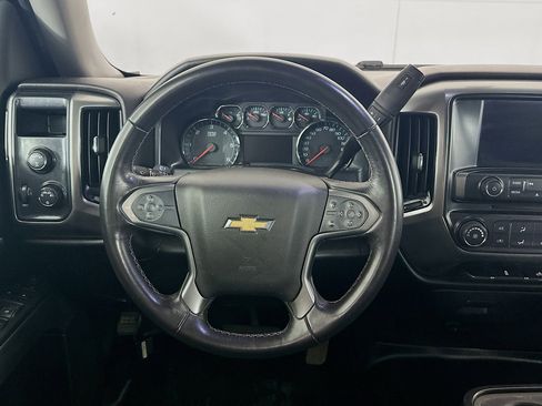 Used 2018 Chevrolet Silverado 1500 LT AWD/4WD image 17